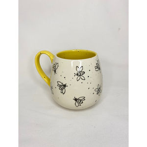 Meritage Bumble Bee Speckled Mug NWOT Yellow interior Bee Design Ceramic Mug